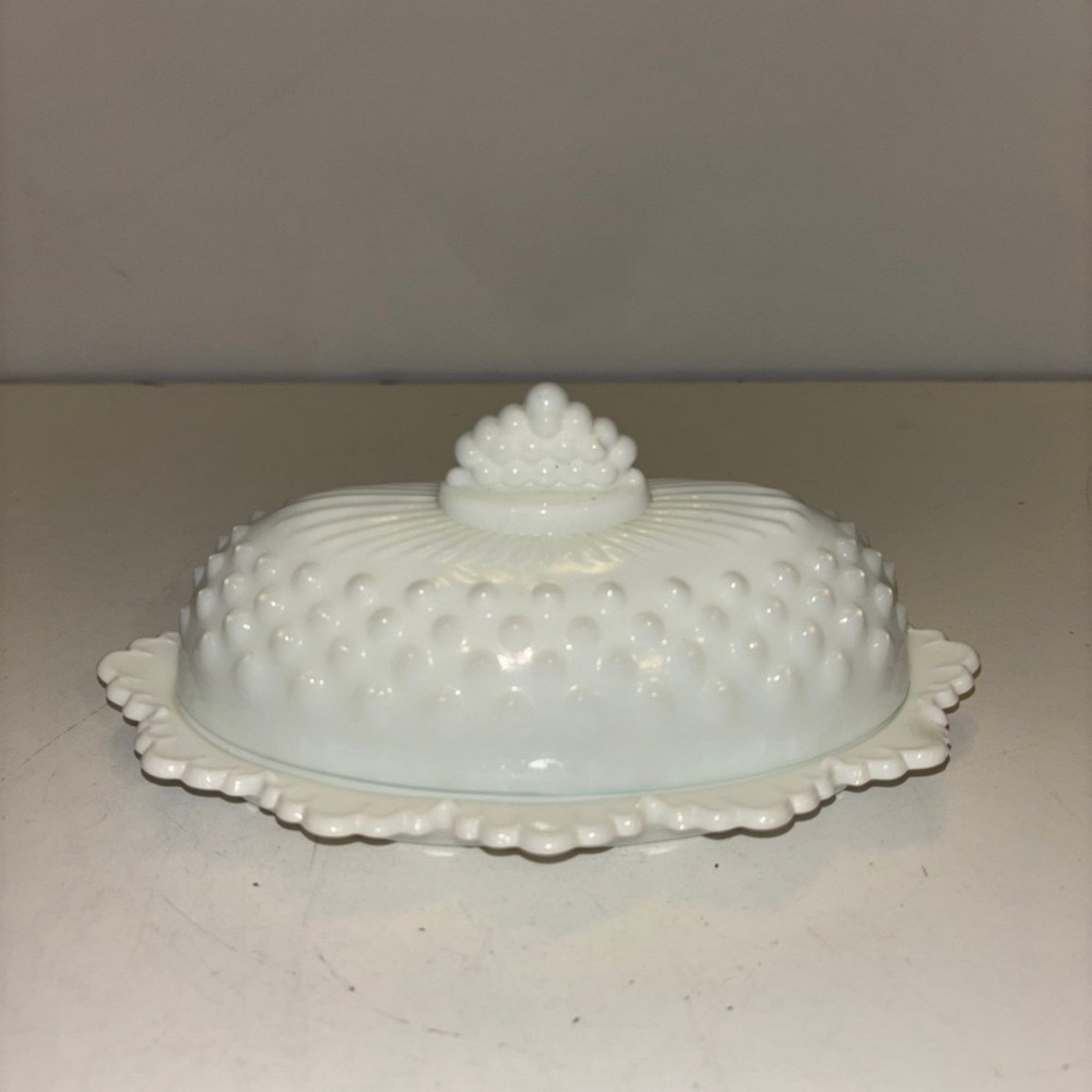 Vintage Fenton White Milk Glass Hobnail Oval Covered Butter Dish